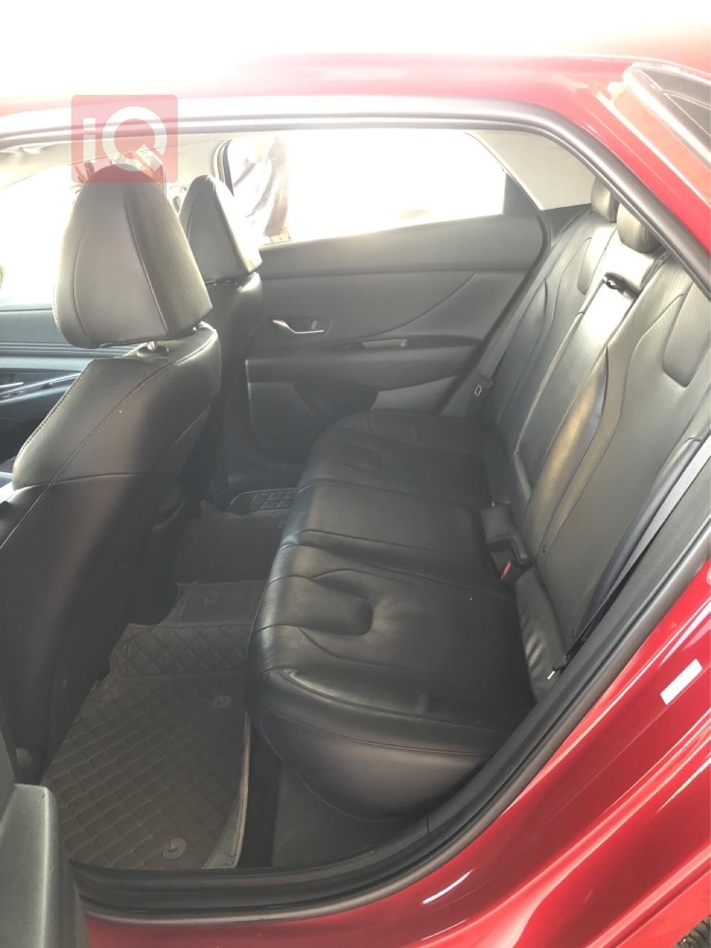 هیوندای ئەلەنترا